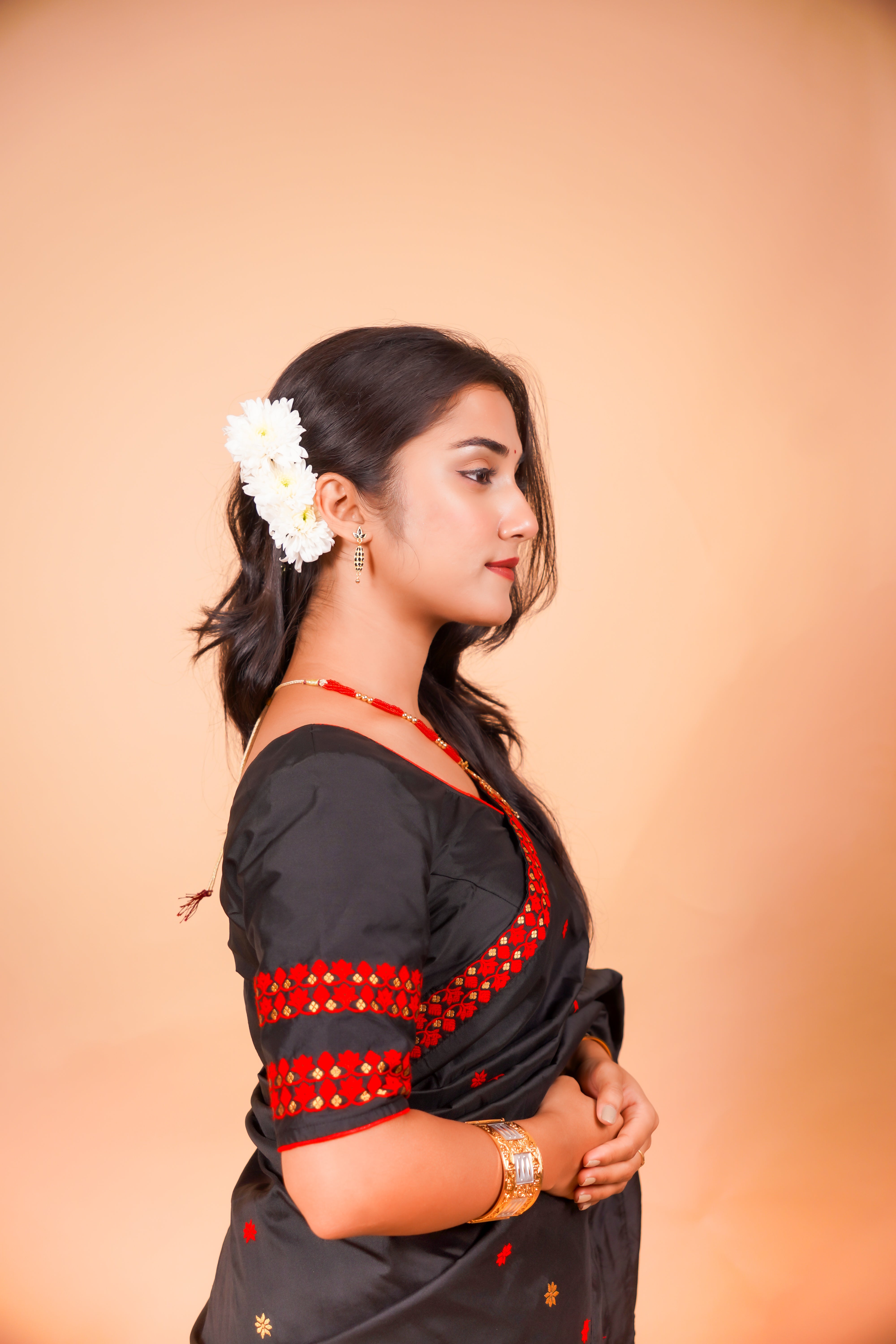 Assam Handmade Black & Red Mixed Pat Silk Mekhela Chador