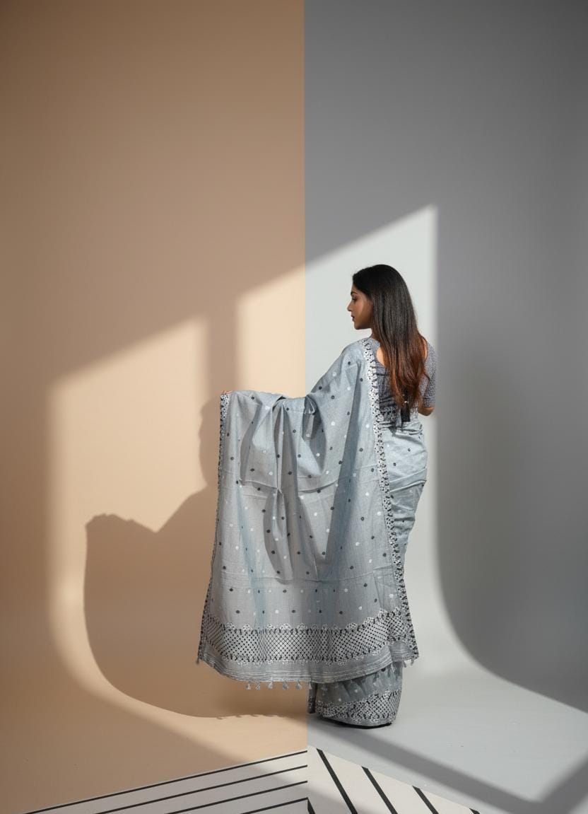 Assam Handmade Grey & Black Mix Pat Silk Mekhela Chador